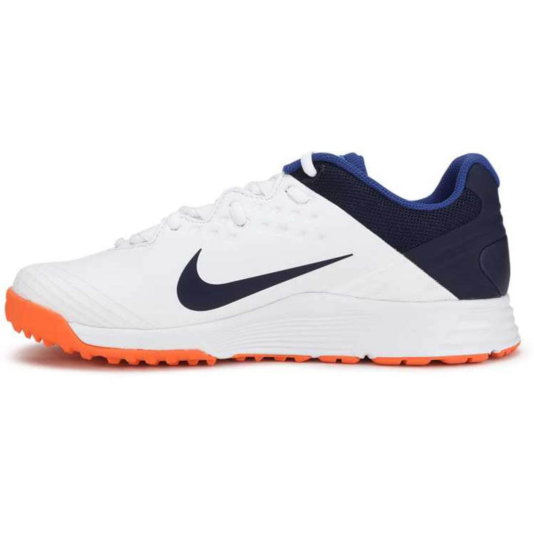 Nike rubber cricket shoes hotsell